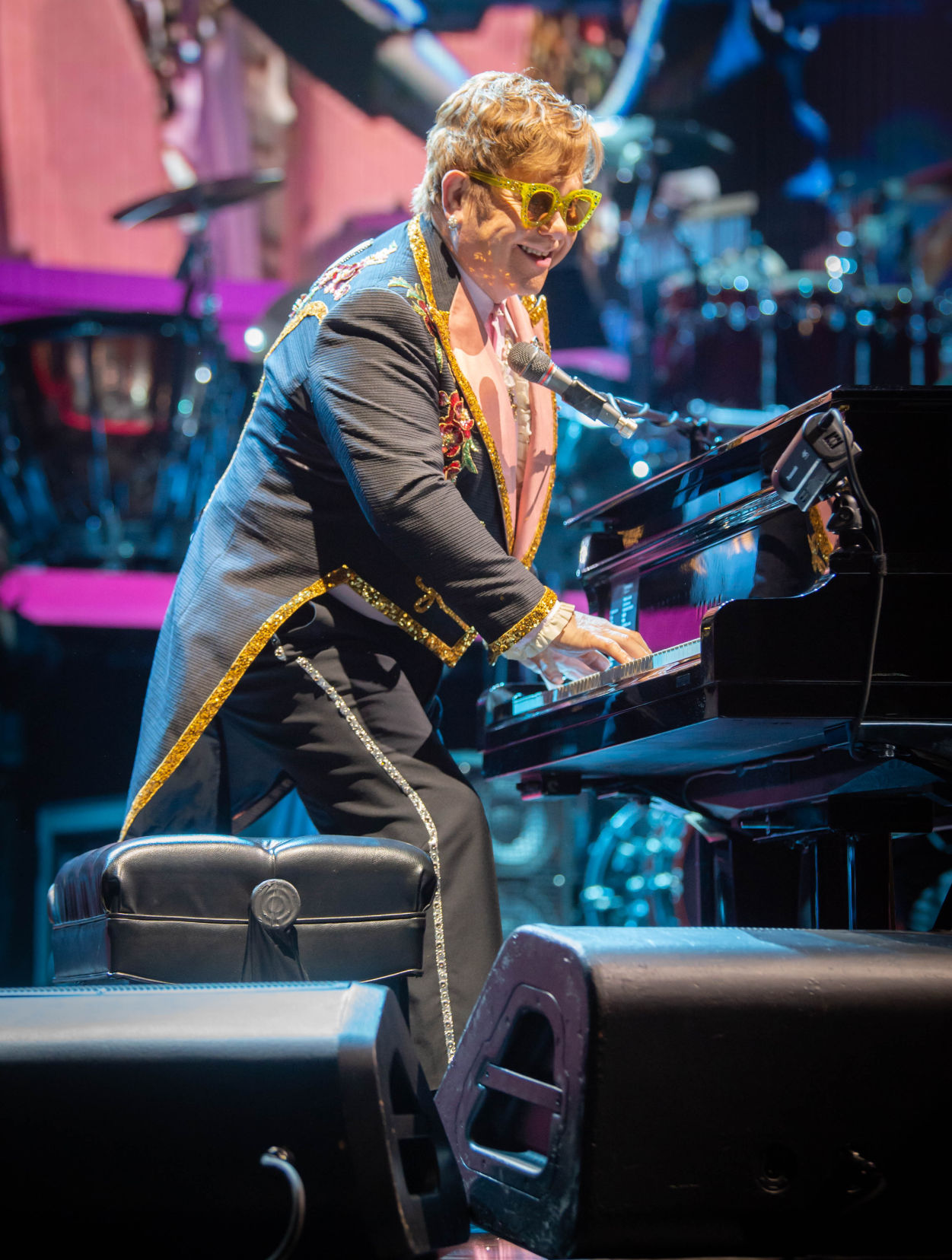 NO.eltonreview.120818.cg.14